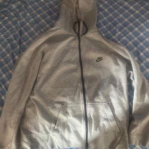 Nike Tech sweater